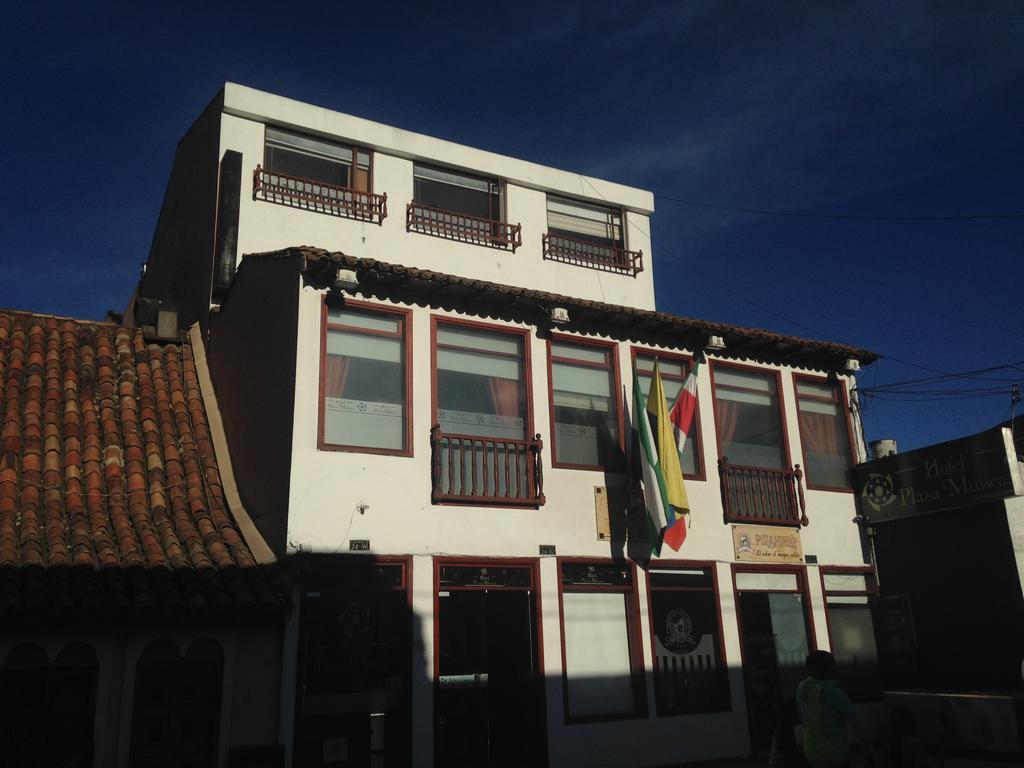 Hotel Plaza Muisca Tunja Szoba fotó